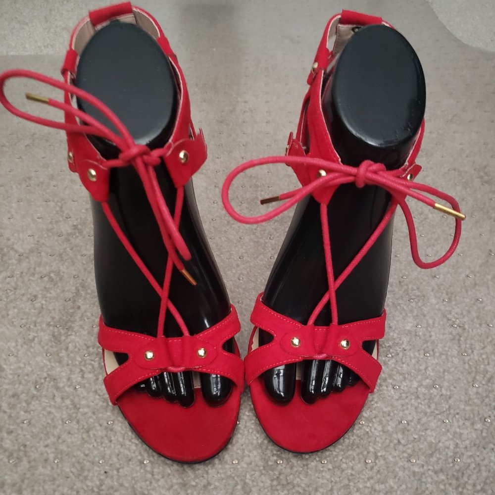 Qupid Heels Red and Black and Gold Nine West Bundle - Picture 3 of 15